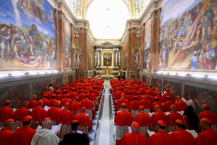 cardinali nella cappella sistina