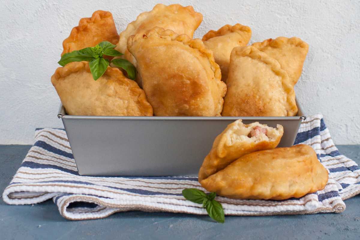 vassoio di panzerotti