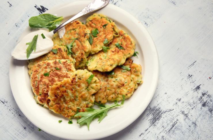 focaccine di zucchine un un piatto