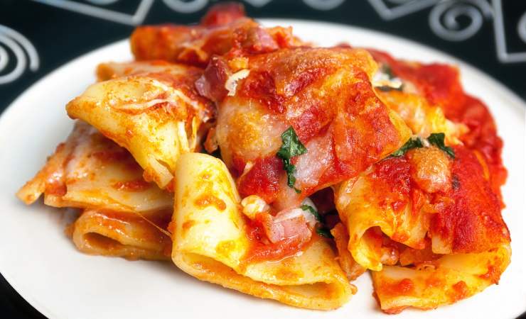 paccheri al pomodoro fresco