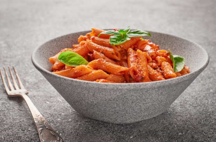 piatto di penne all'arrabbiata