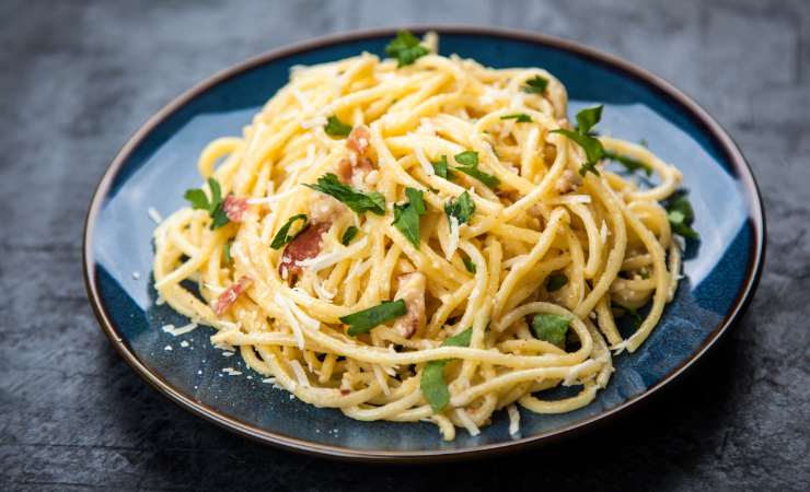 piatto spaghetti unt'e caciu