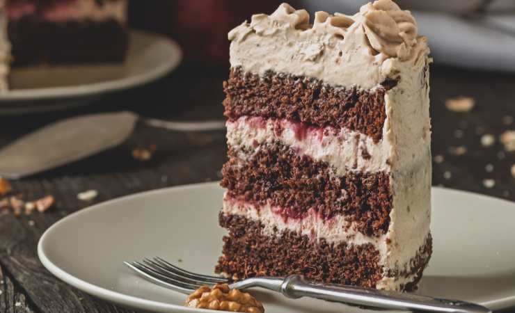 fetta torta panna e cioccolato