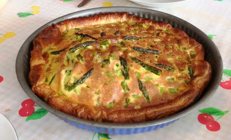 torta salata asparagi prosciutto e formaggio
