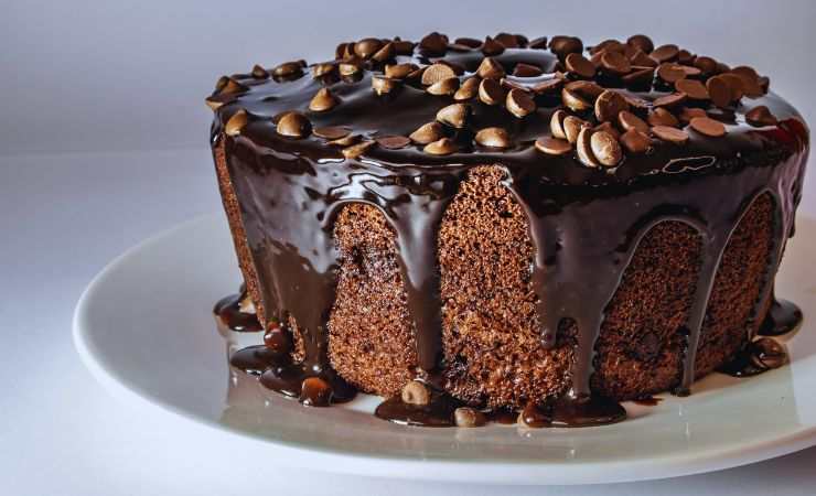 una torta al cioccolato