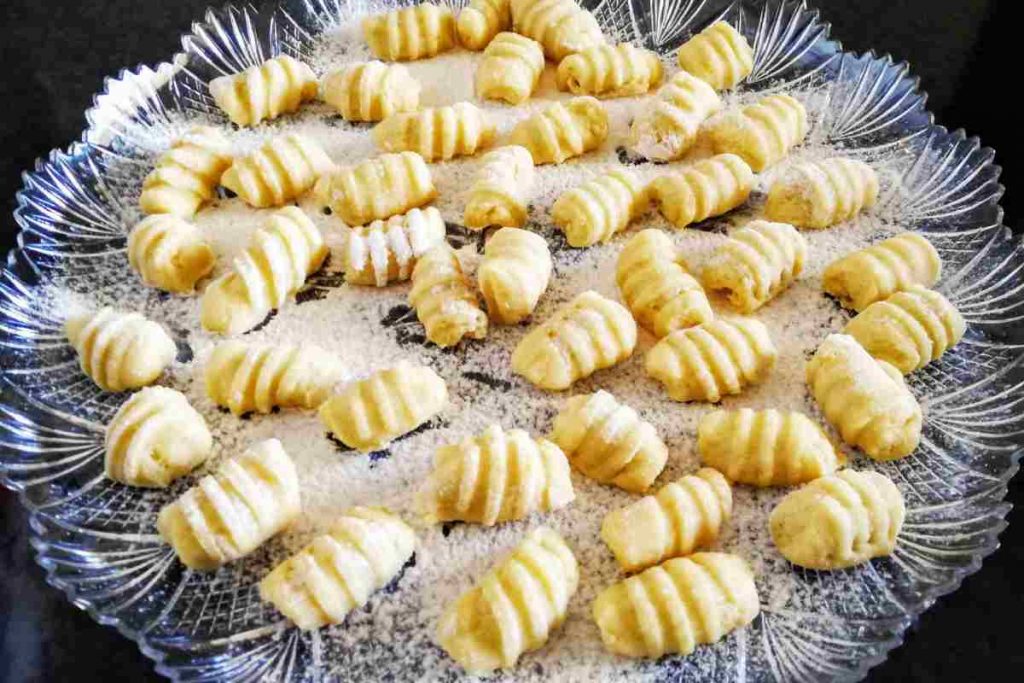 Gnocchi in un vassoio