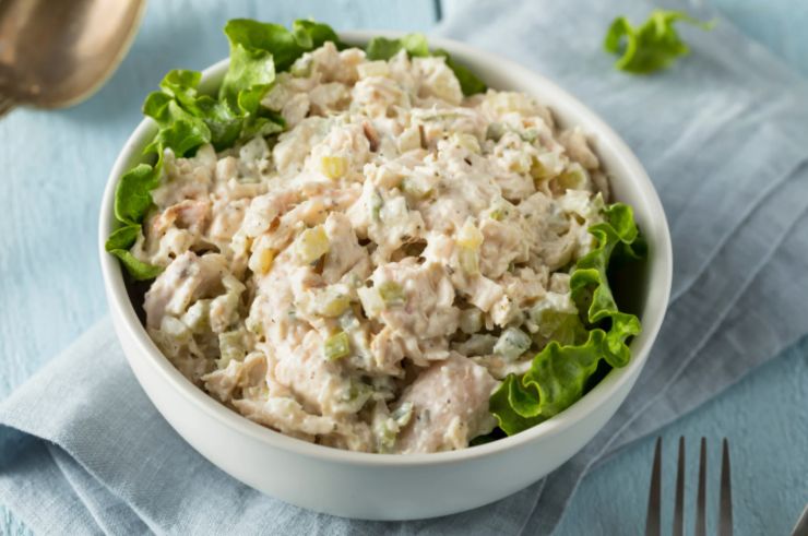 Insalata mista con maionese