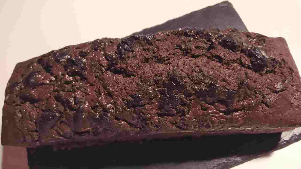 Plumcake al cioccolato senza uova e latte