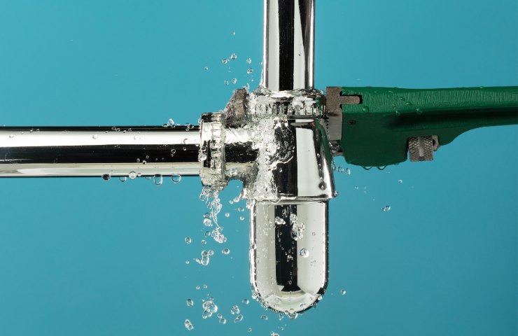 Impianto idrico che perde acqua