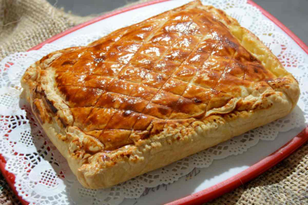 Rustico rettangolare di pasta sfoglia