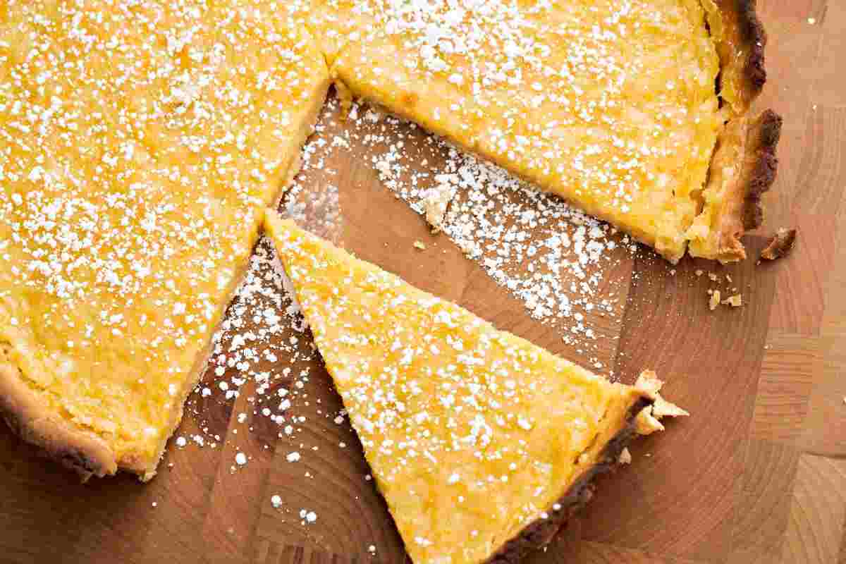 crostata al limone con zucchero a velo
