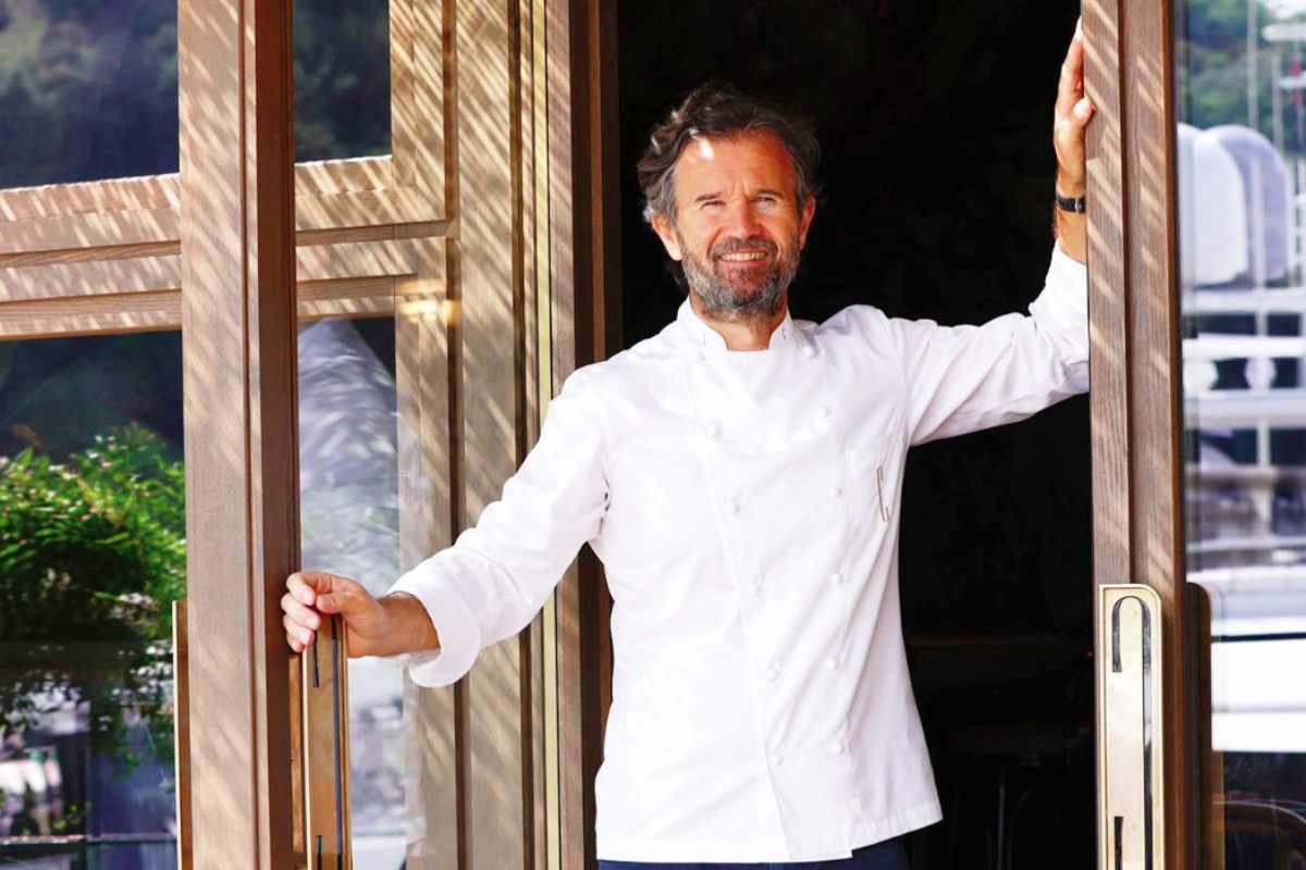 Carlo Cracco sorridente