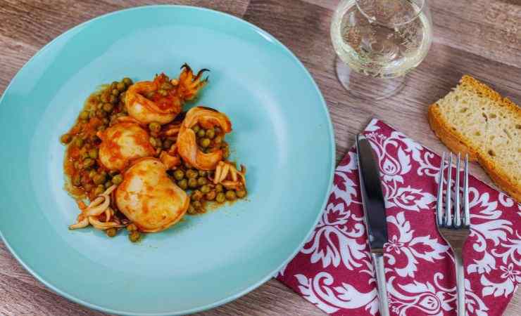 calamari con i piselli