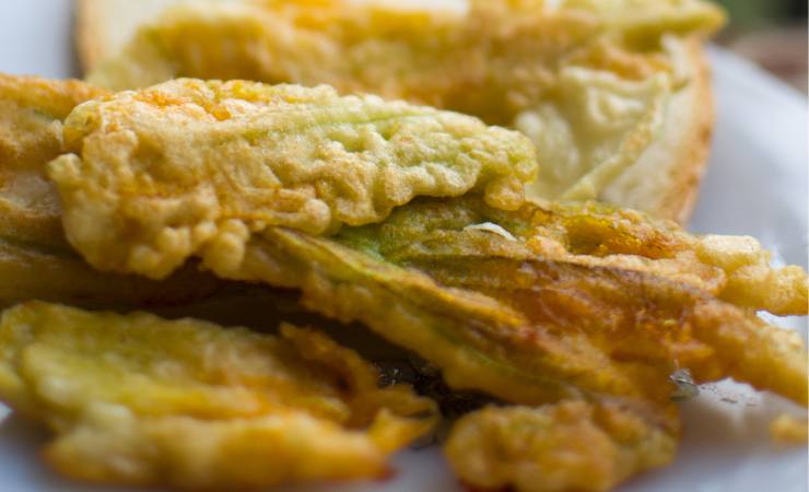 fiori di zucca fritti