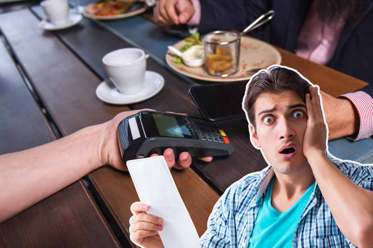 conto ristorante ragazzo preoccupato
