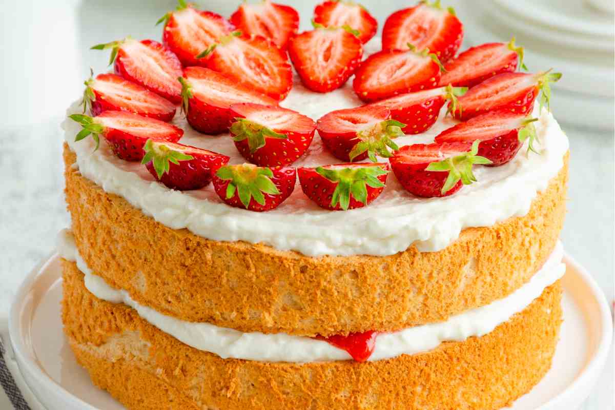 torta panna e fragole