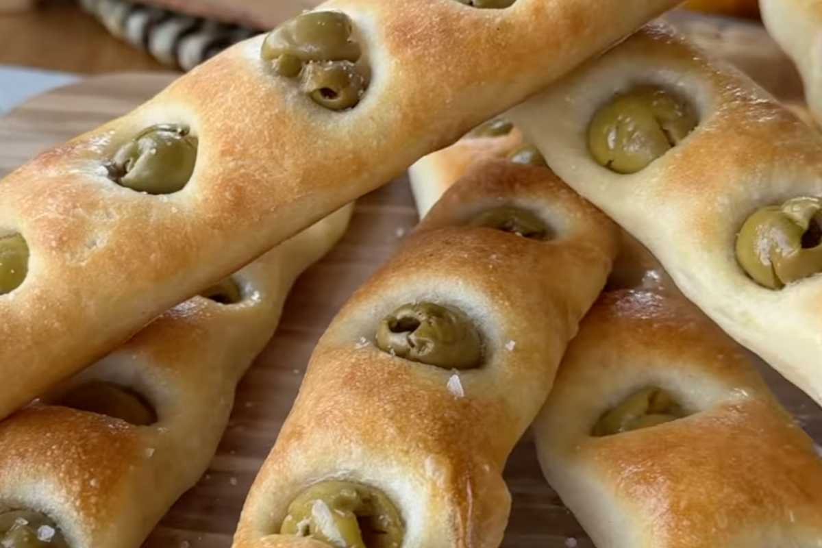 1 milione di views per i filoncini alle olive del food creator Pasquale: prepararli è un gioco da ragazzi