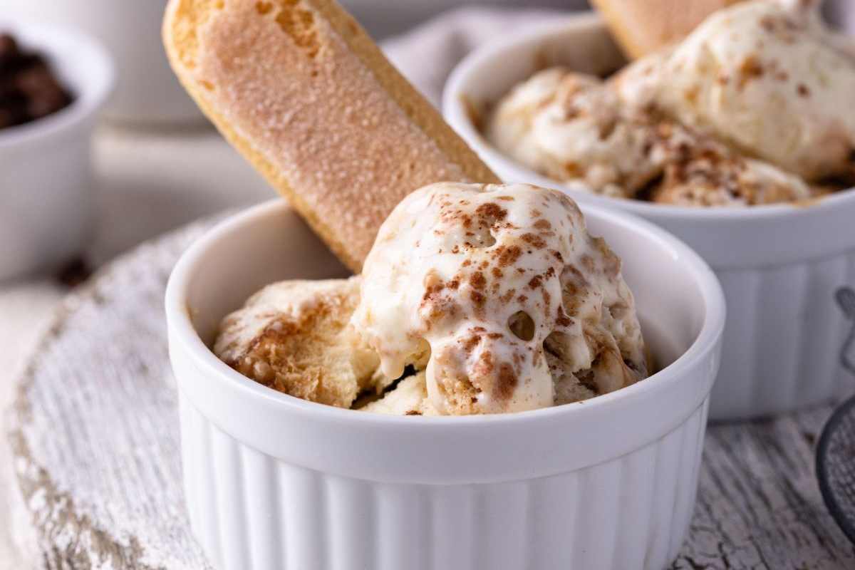 gelato al tiramisù con savoiardi