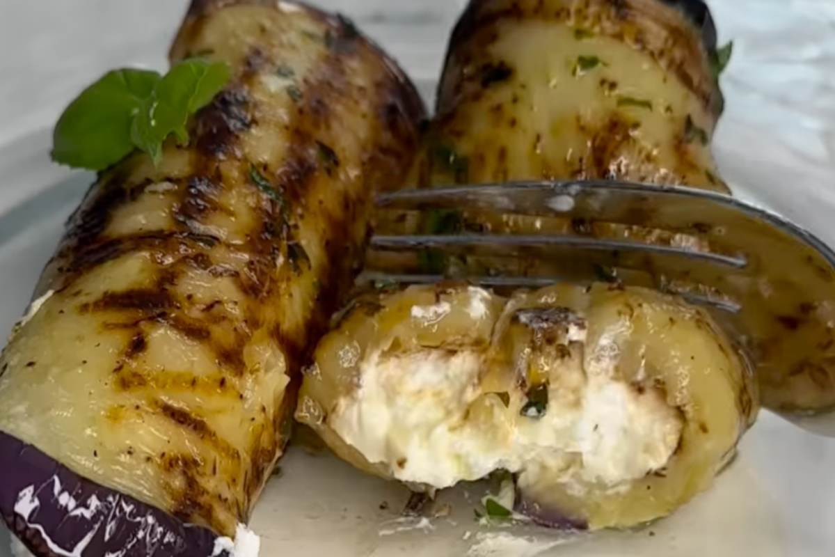involtini di melanzane su piatto