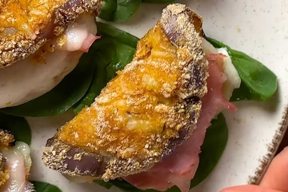 piatto con portafogli di melanzane