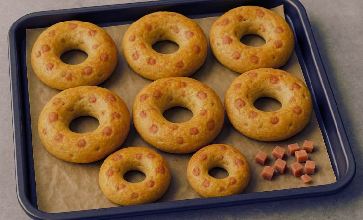 ciambelline con prosciutto su teglia