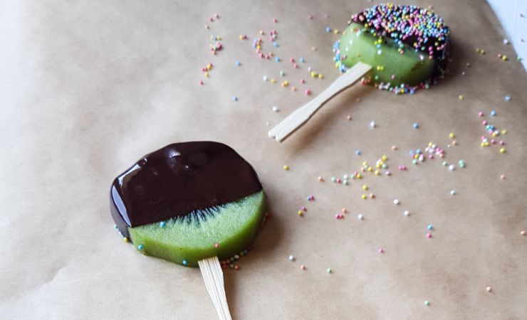 kiwi coperto di cioccolato