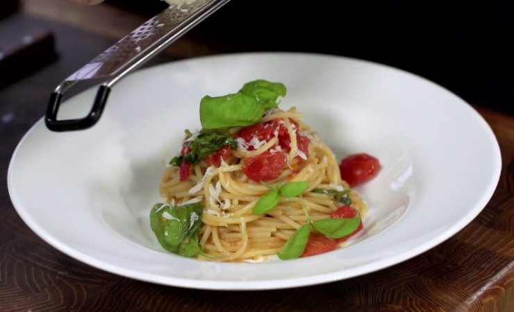 spaghetti al pomodoro