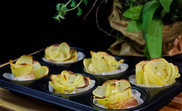 teglia di rose di patate