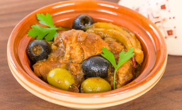 bocconcini di pollo e olive