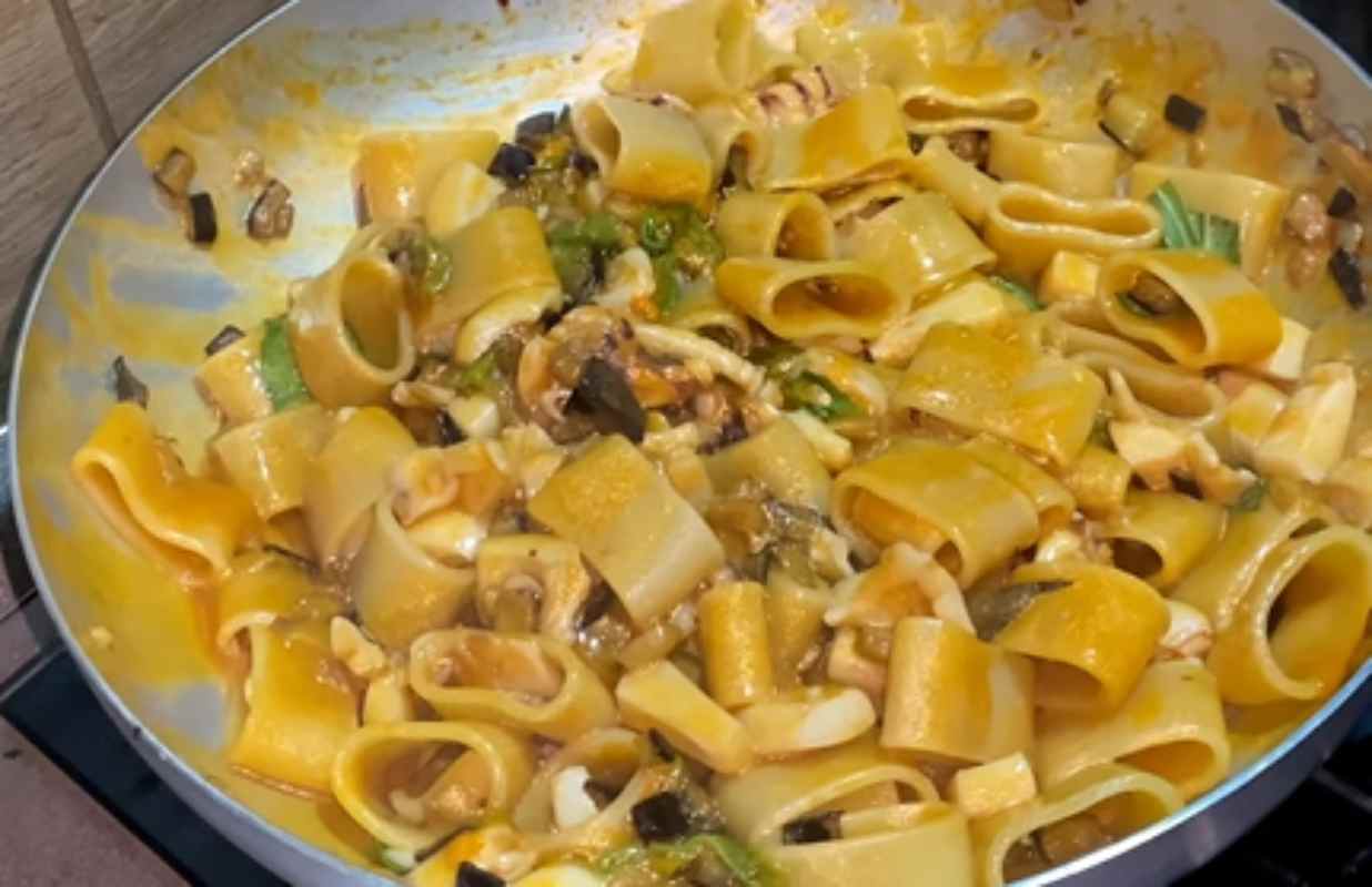 Calamarata zucchine e melanzane in padella