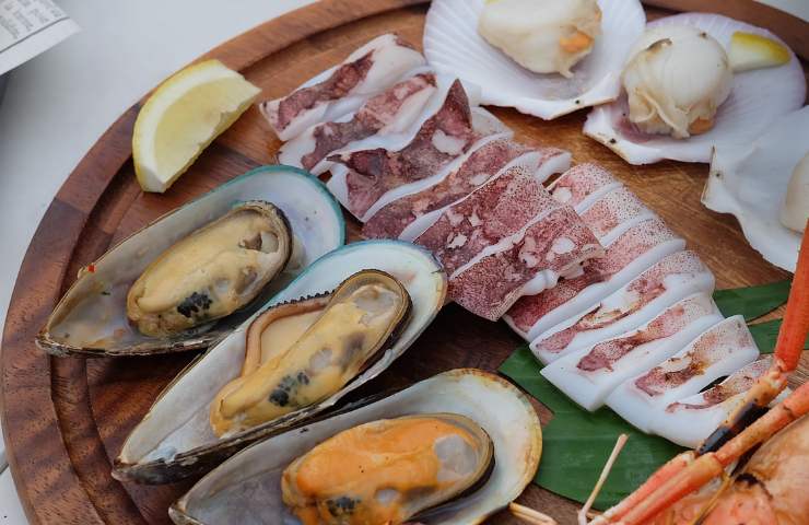 Diversi tipi di frutti di mare