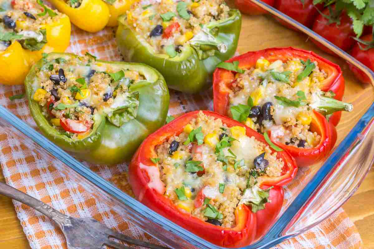 pirofila con Peperoni ripieni di quinoa e verdure