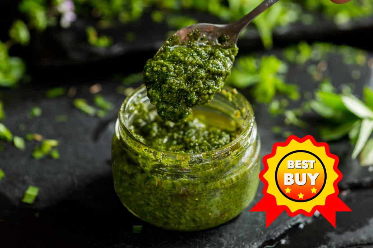 Un vasetto di pesto alla genovese
