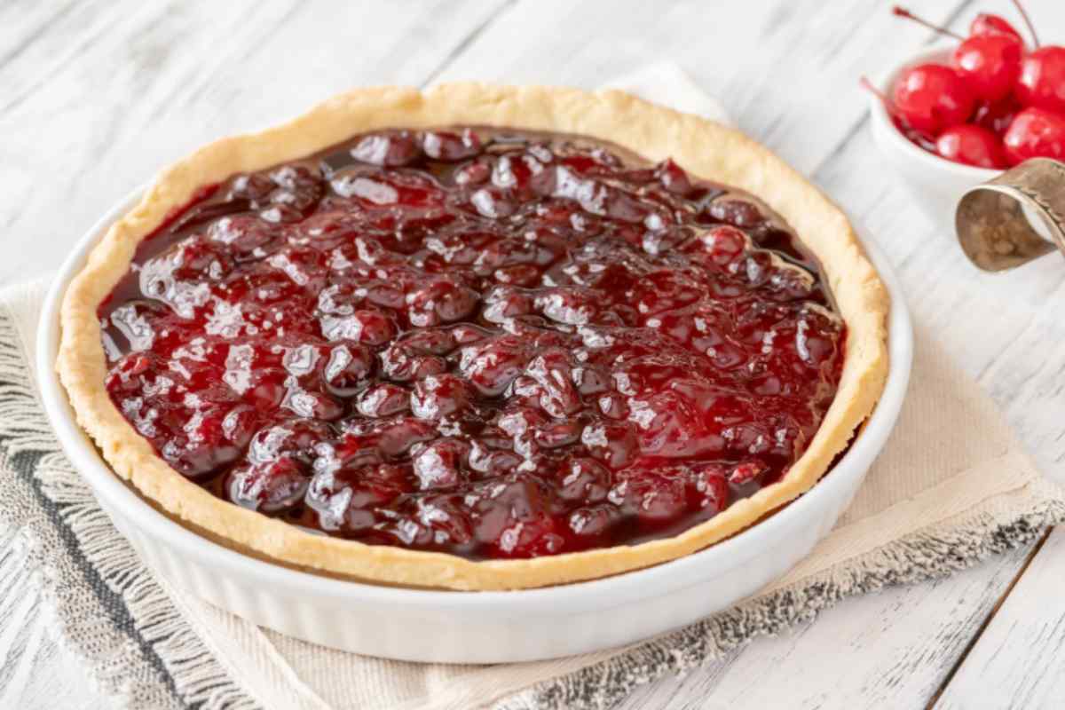 Torta alla marmellata con ciliegie