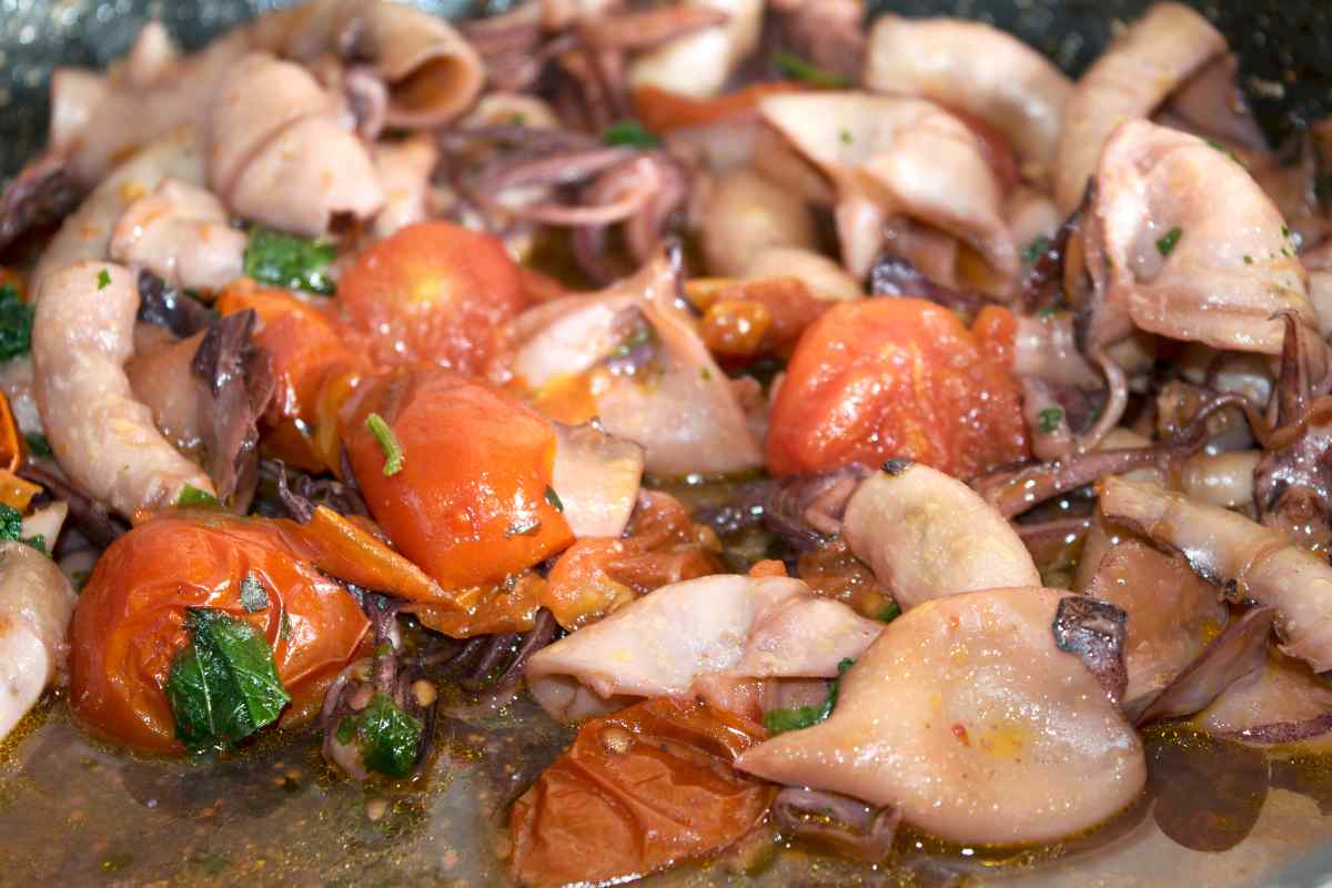 calamari pomodorini e capperi