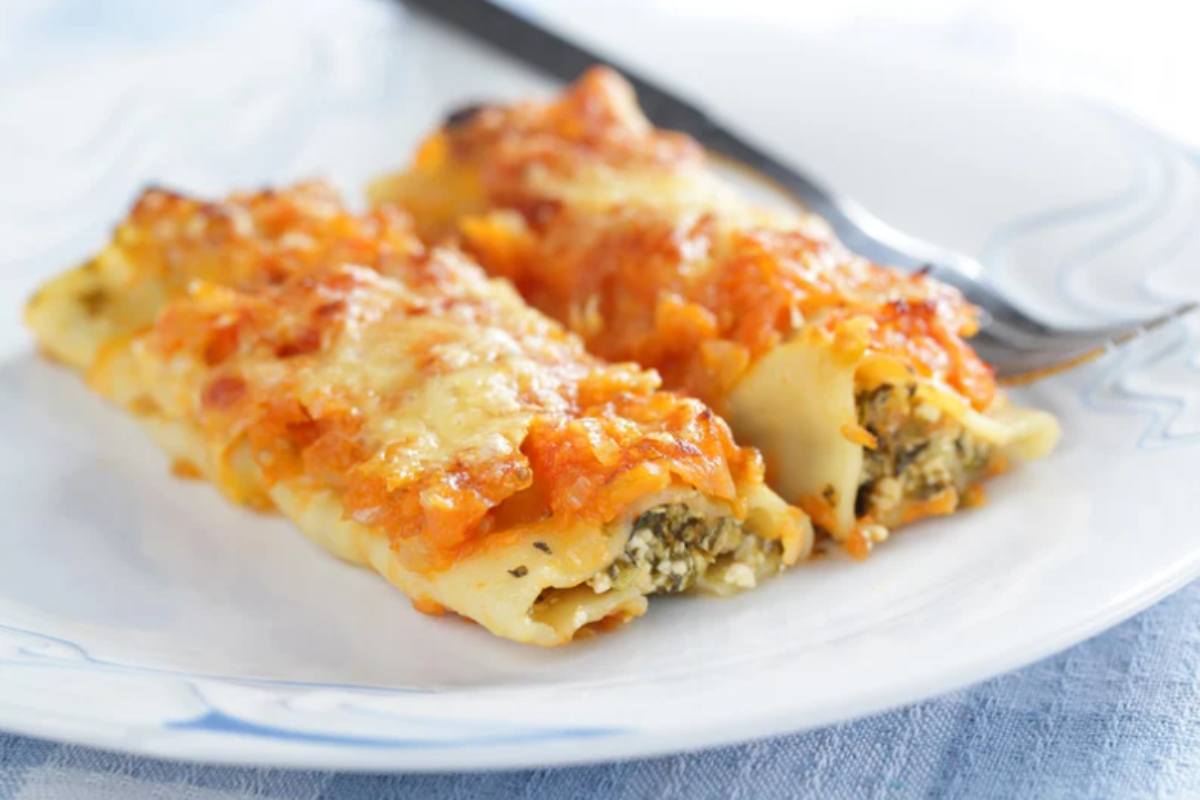 cannelloni con la zucca in un piatto