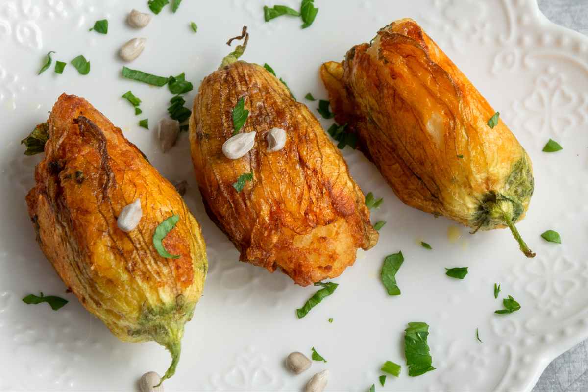 fiori di zucca ripieni croccanti