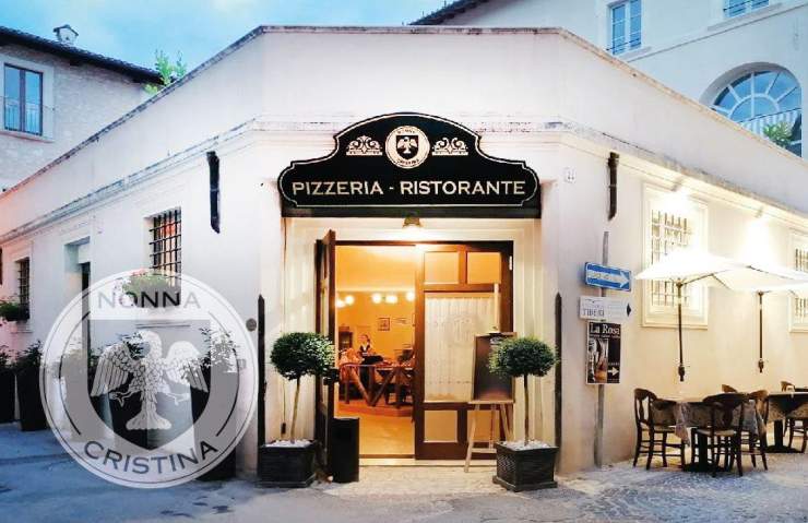 esterno del ristorante pizzeria nonna cristina