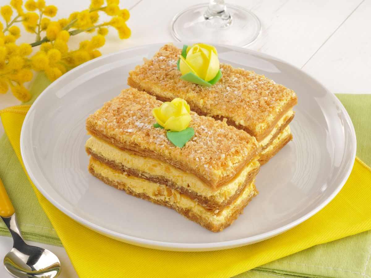 dolce di sfoglia con crema