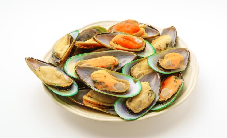 piatto di cozze aperte