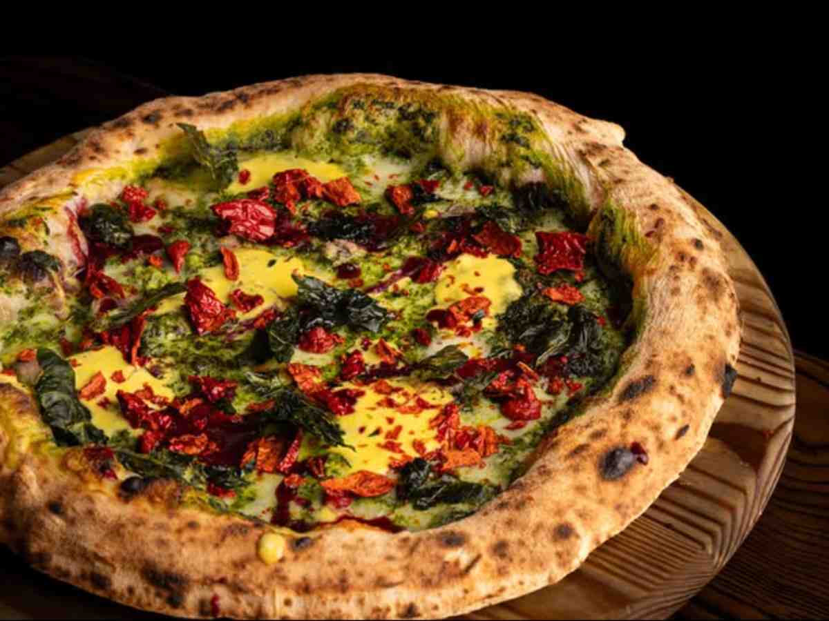 pizza con crema di cavolo