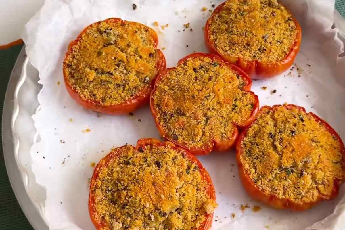 piatto con pomodori al gratin