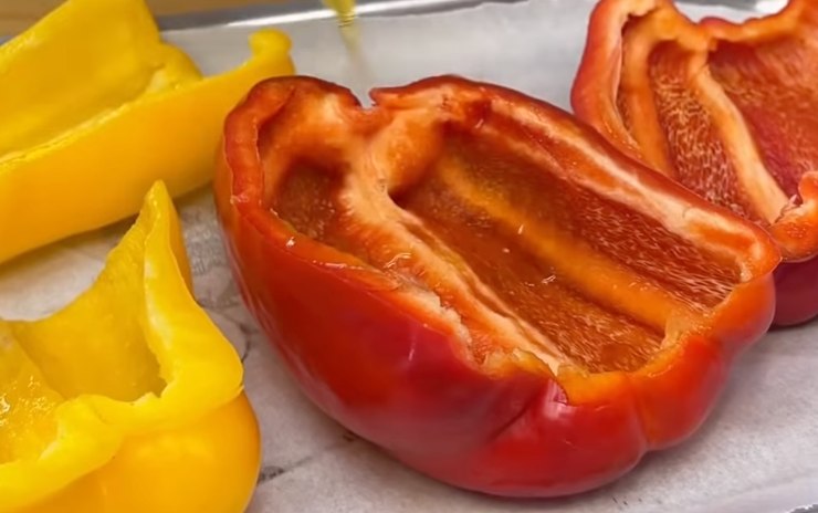 peperoni crudi in teglia 