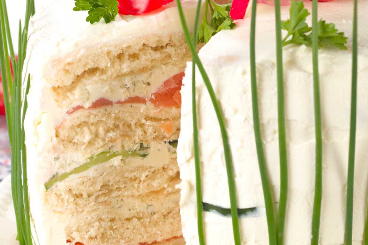 torta di tramezzini ripiena