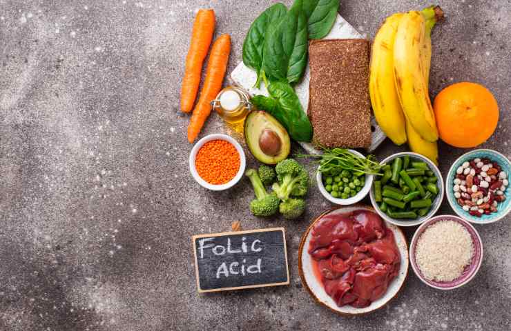 Alimenti vari con all'interno acido folico