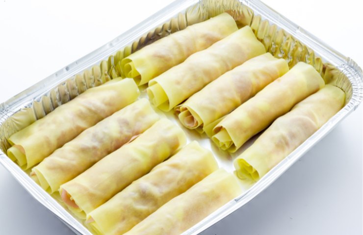 Diversi cannelloni pronti da farcire