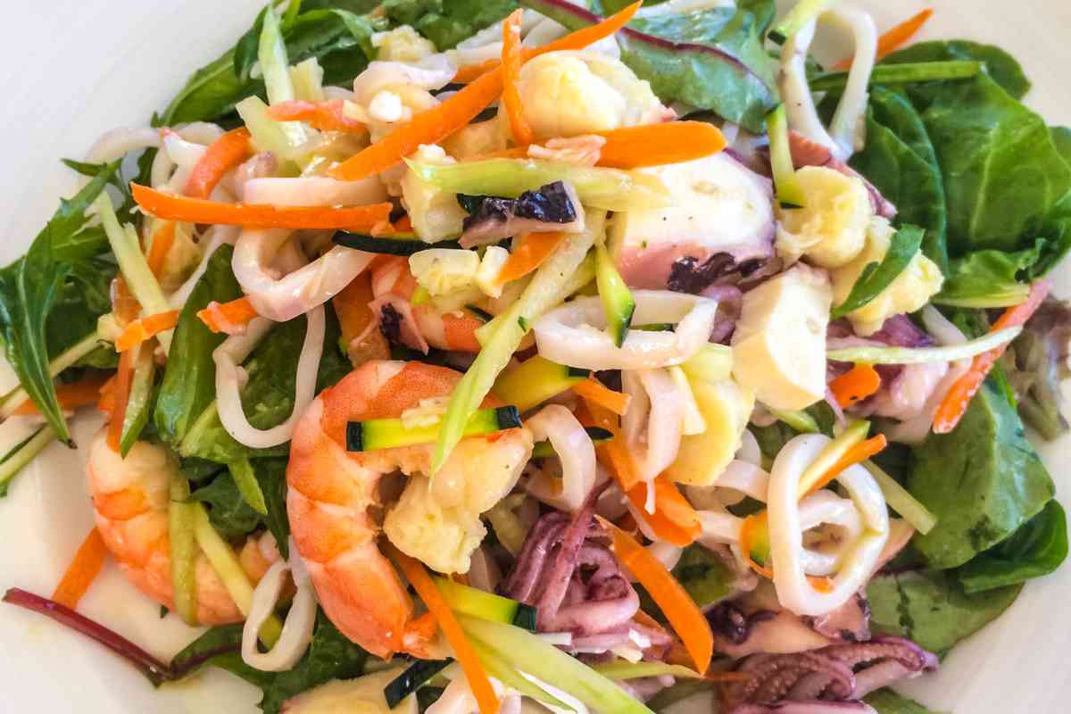Insalata di mare in un piatto