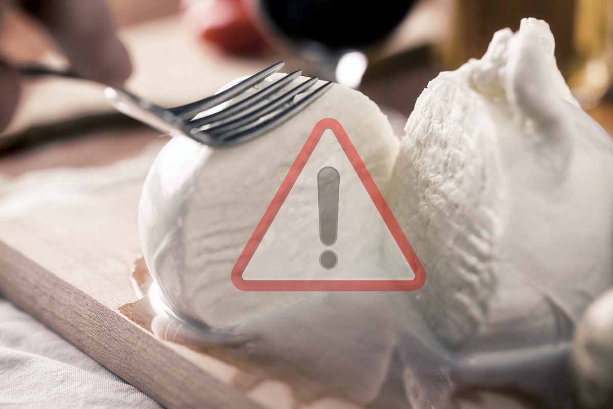 Una mozzarella appena tagliata