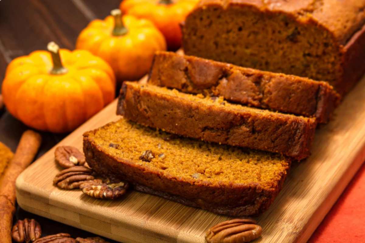 Pane di zucca a fette