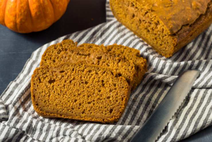 Fette di pane di zucca